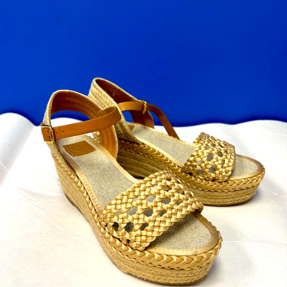 Brand New Tory Burch Wedge Basket Weave Sandals, Size… Gem